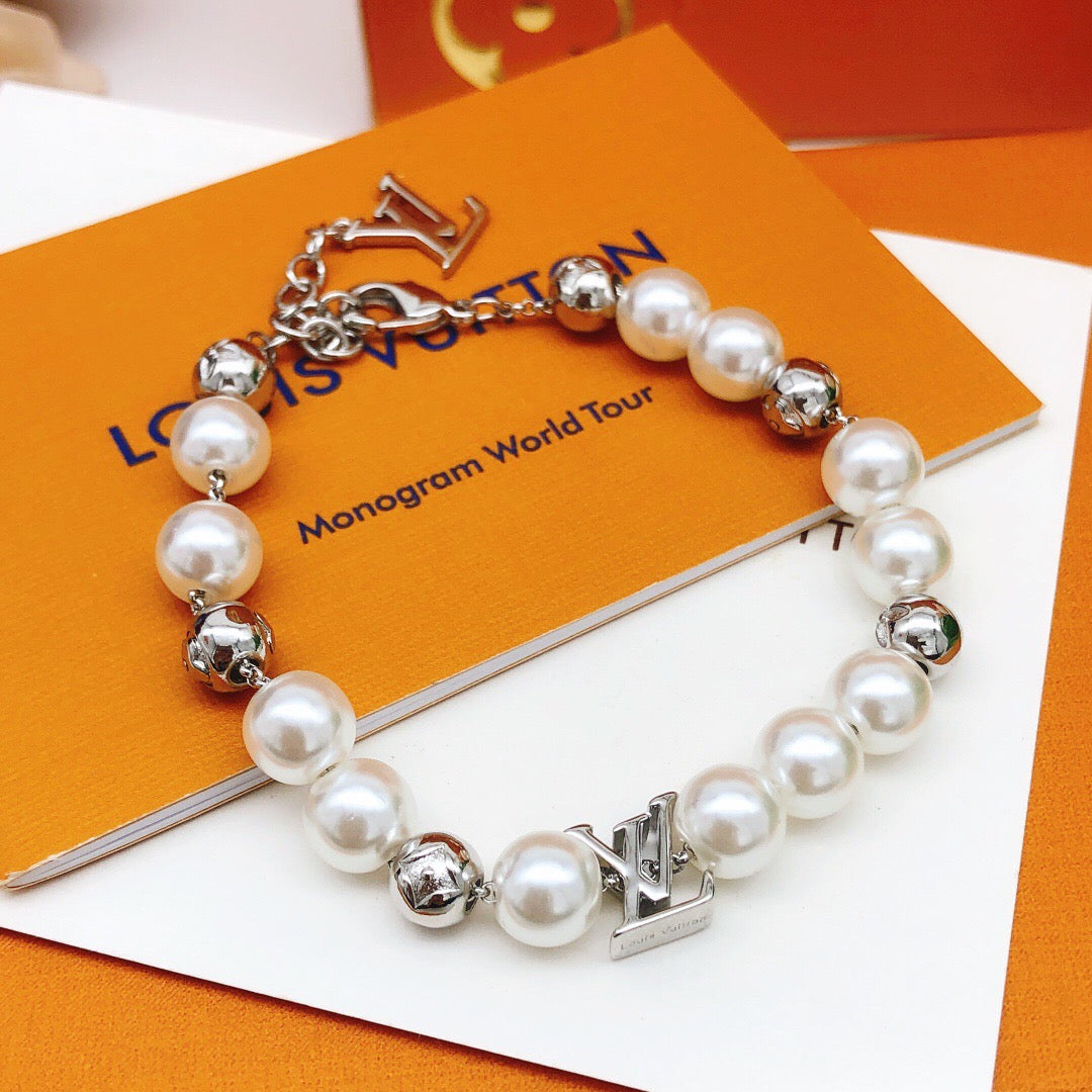 Martin Graham bracelet in polished metal-tone – front product view