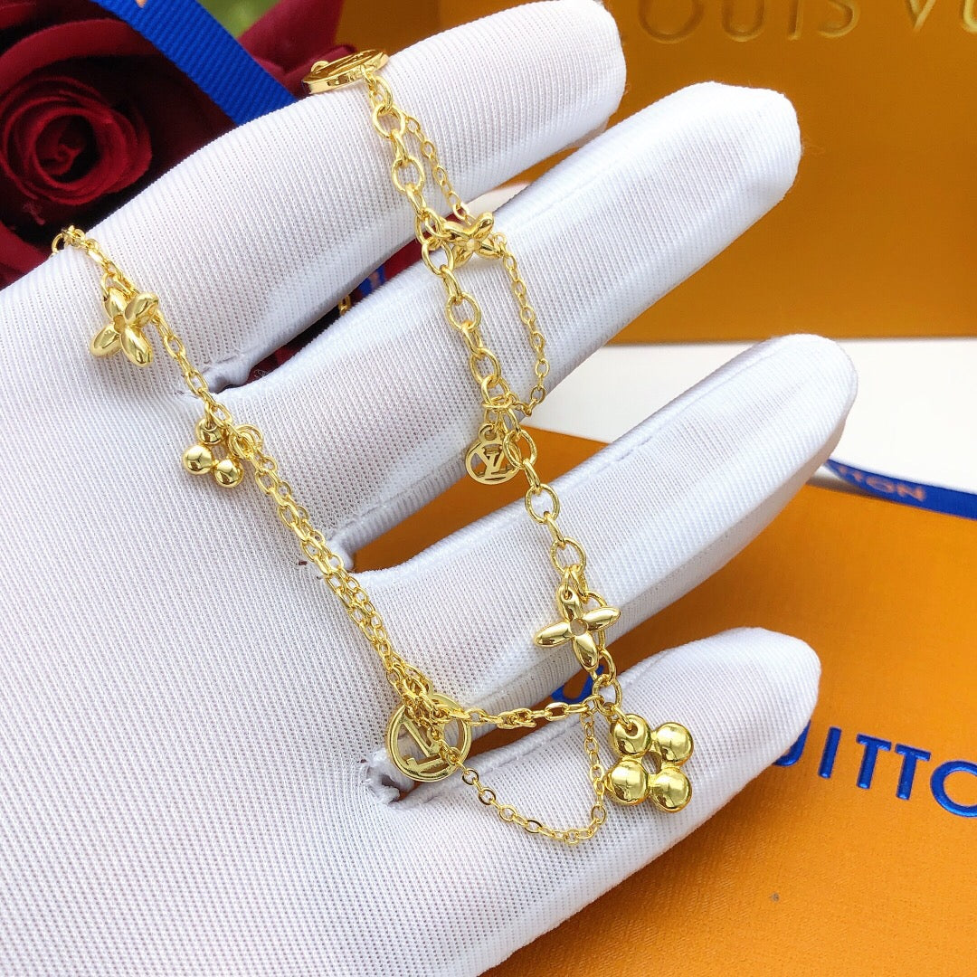 Martin Graham bracelet in polished metal-tone – side detail