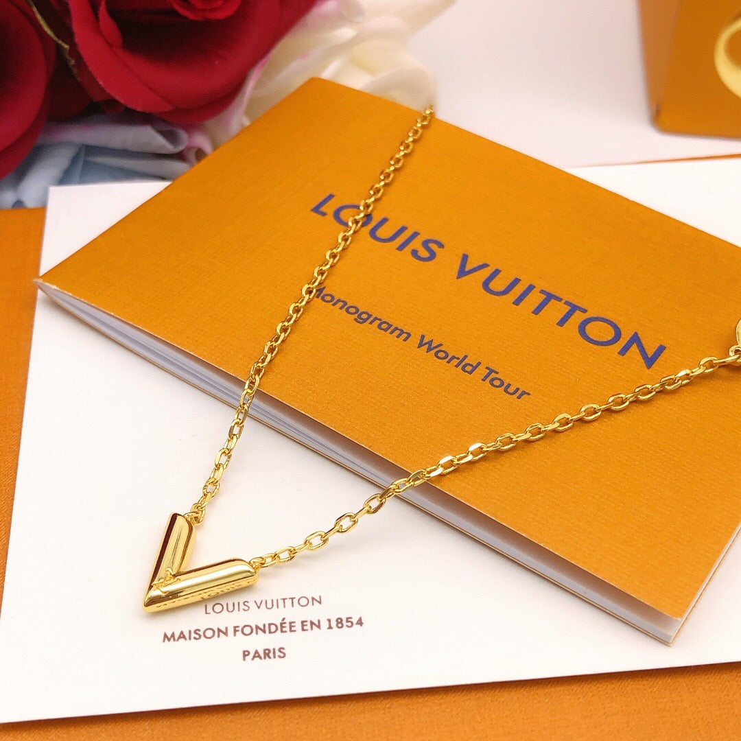 Martin Graham pendant necklace in polished metal-tone – front product view