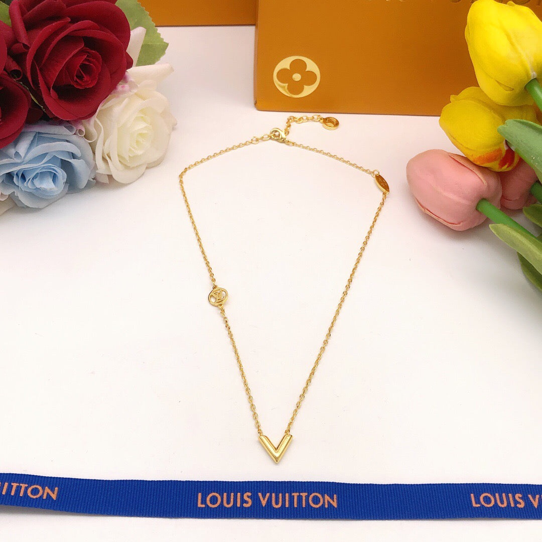 Martin Graham pendant necklace in polished metal-tone – styled product view