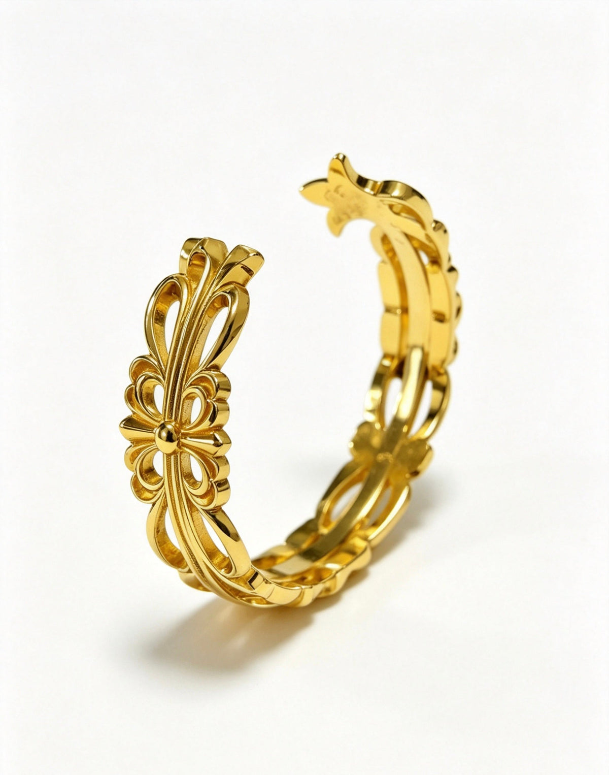 Martin Graham bracelet in polished metal-tone – detail view