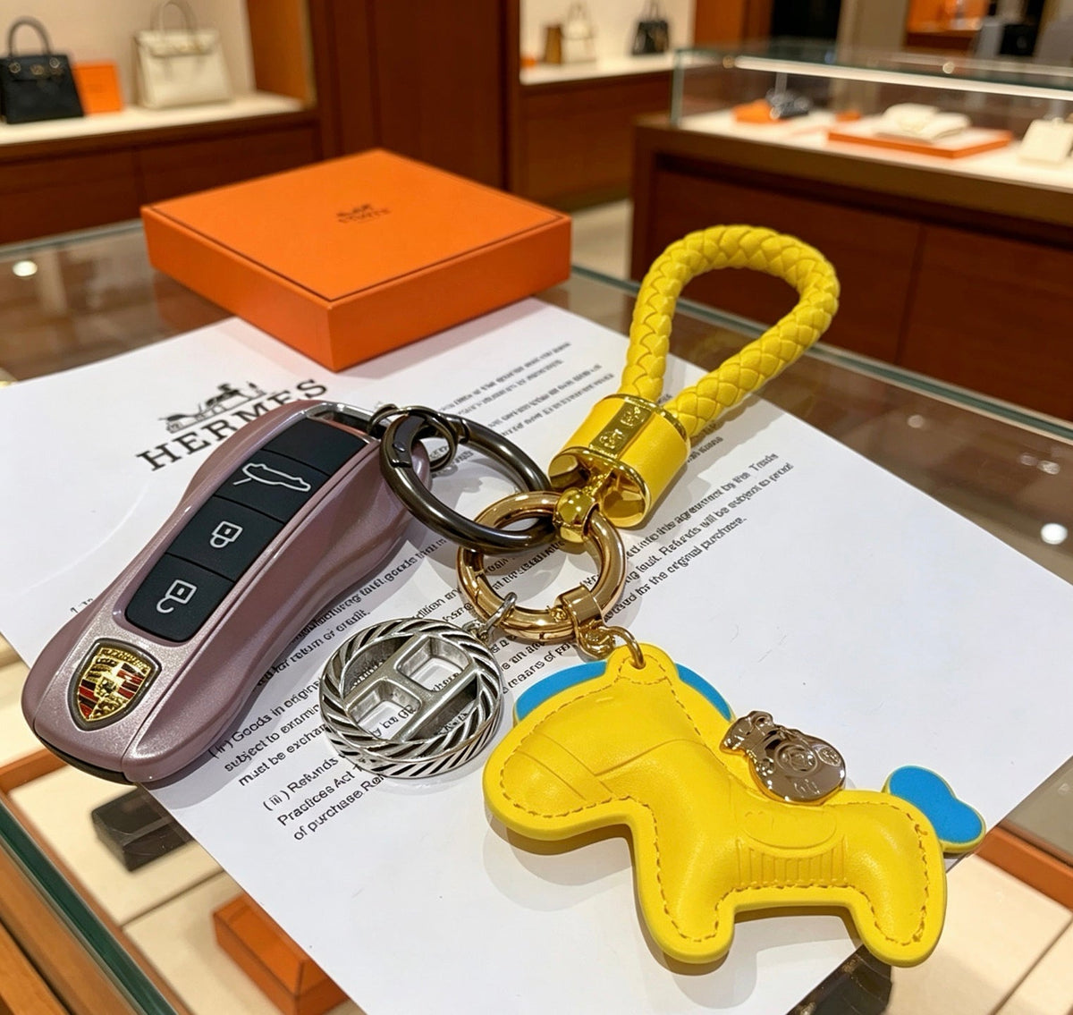 Martin Graham keychain in polished metal-tone – side detail