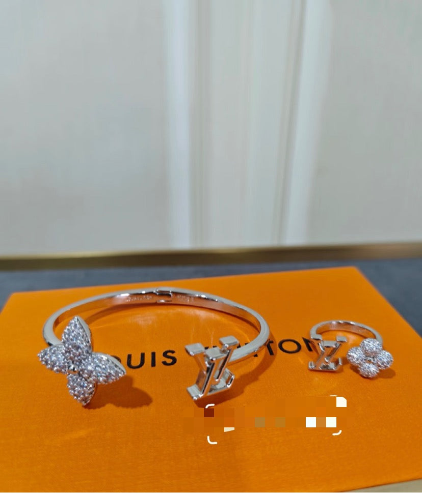 Martin Graham bangle in polished metal-tone – styled product view