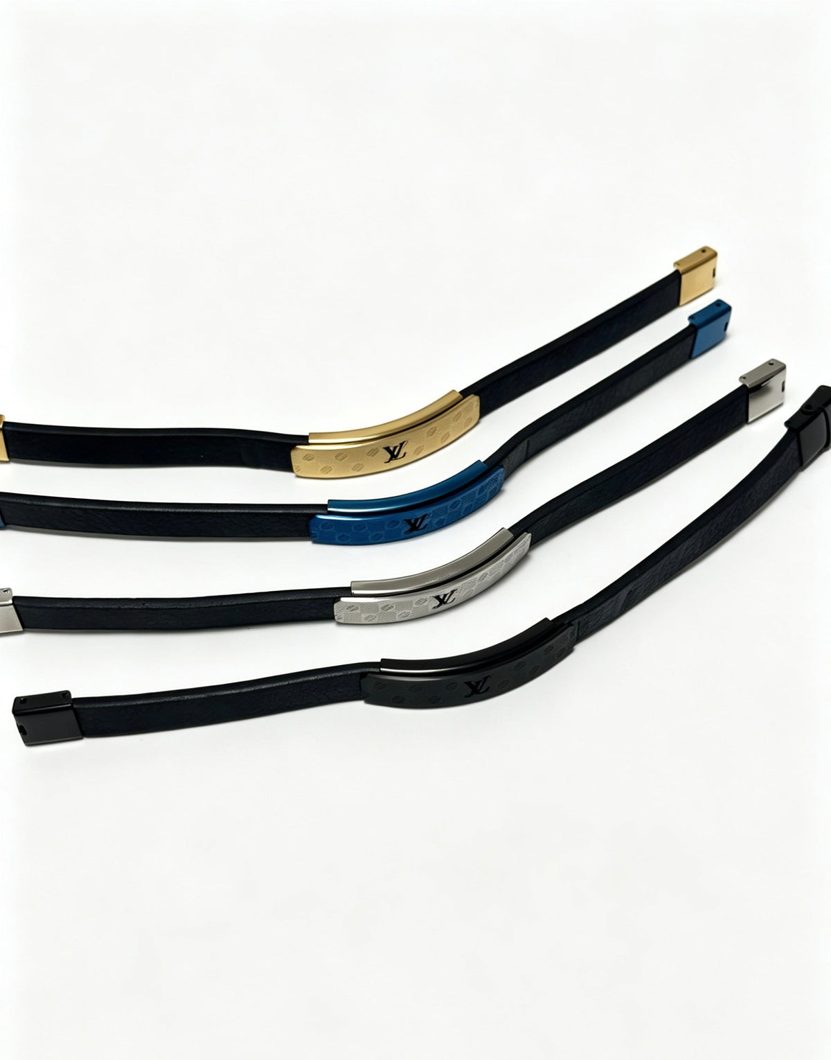 Martin Graham bangle in polished metal-tone – close-up detail