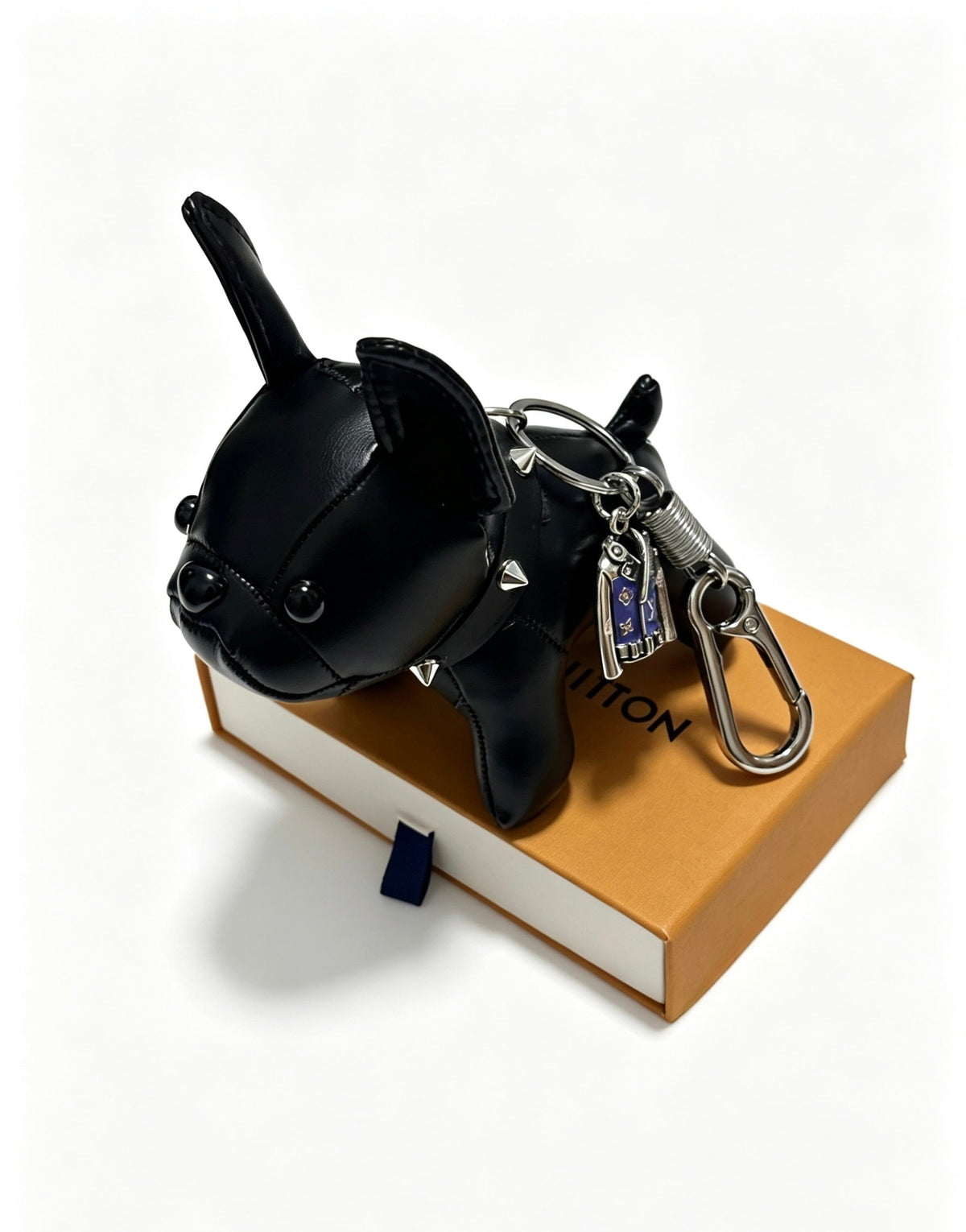 Martin Graham keychain in polished metal-tone – detail view