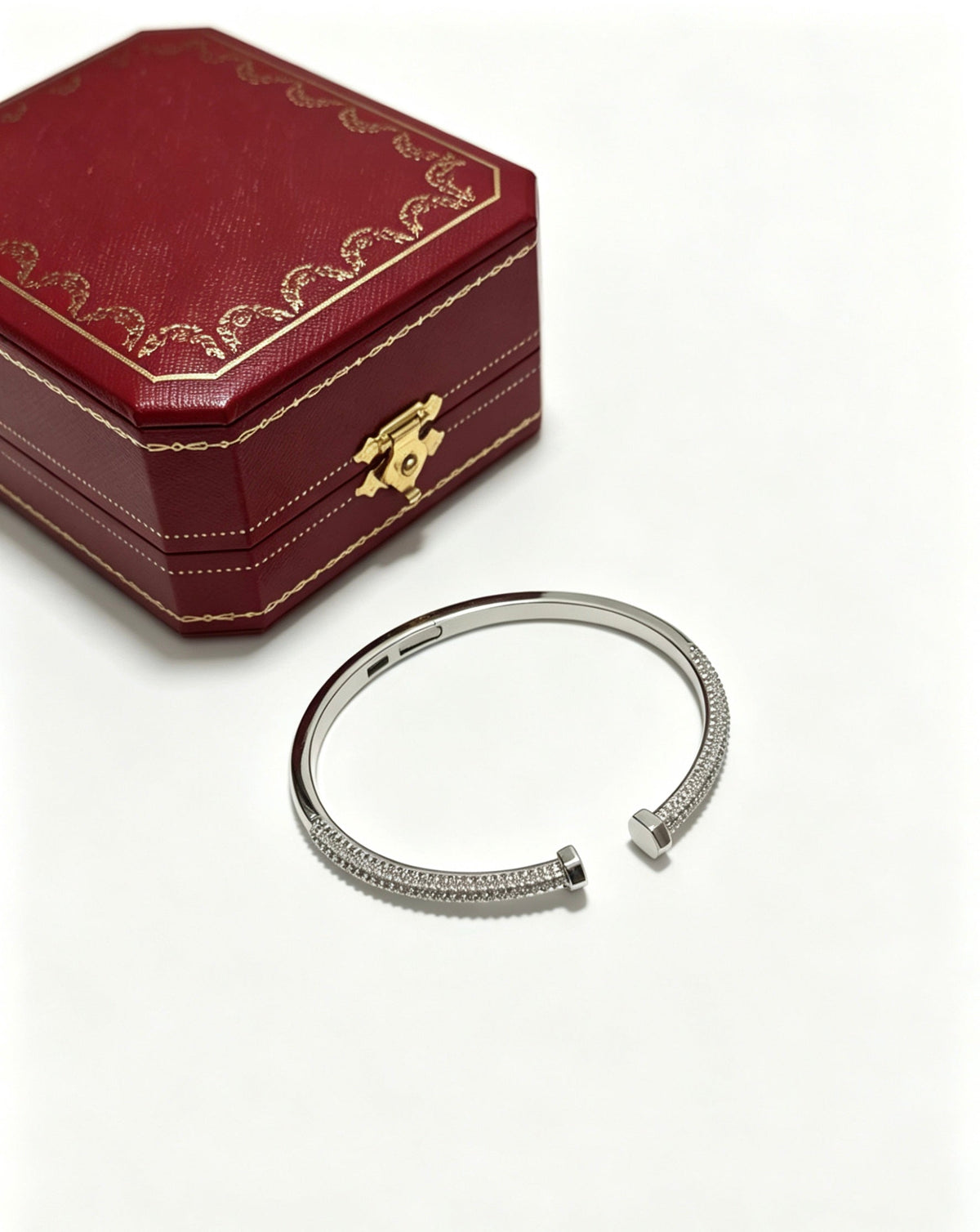 Martin Graham bracelet in polished metal-tone – detail view
