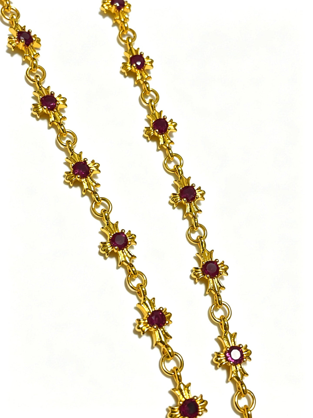 Martin Graham pendant necklace in polished metal-tone – close-up detail