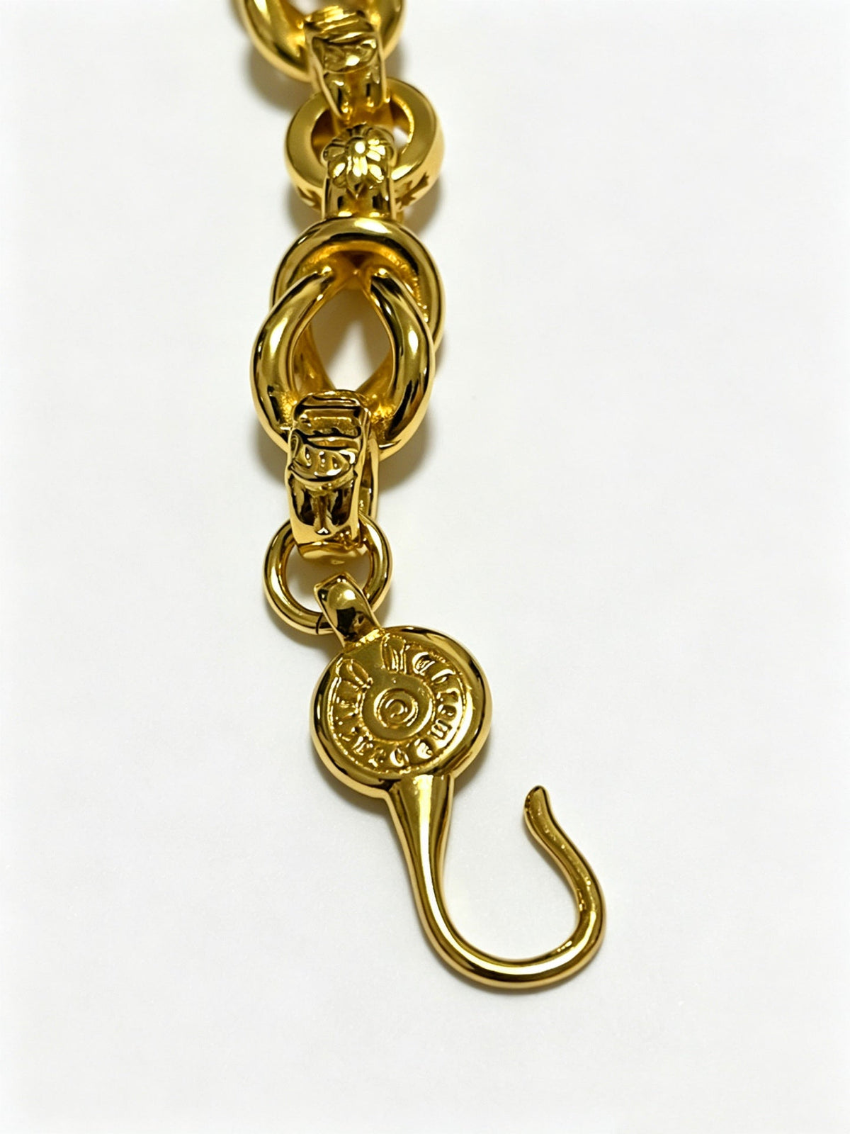 Martin Graham bracelet in polished metal-tone – close-up detail