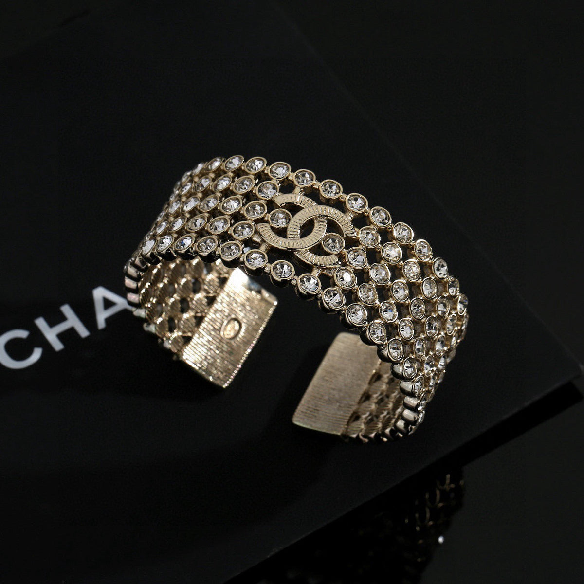 Martin Graham bangle in polished metal-tone – front product view