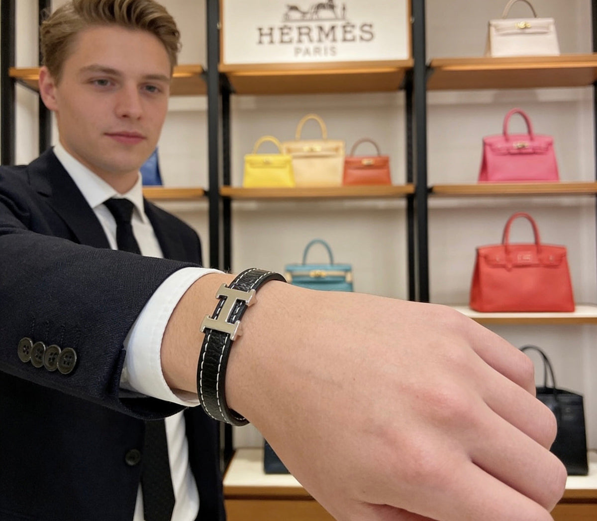 Martin Graham bangle in polished metal-tone – front product view