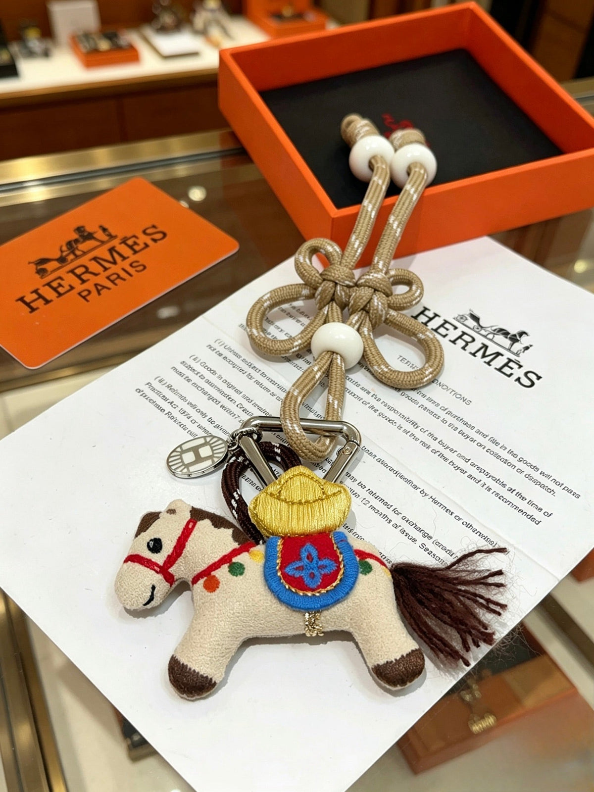 Martin Graham keychain in polished metal-tone – detail view