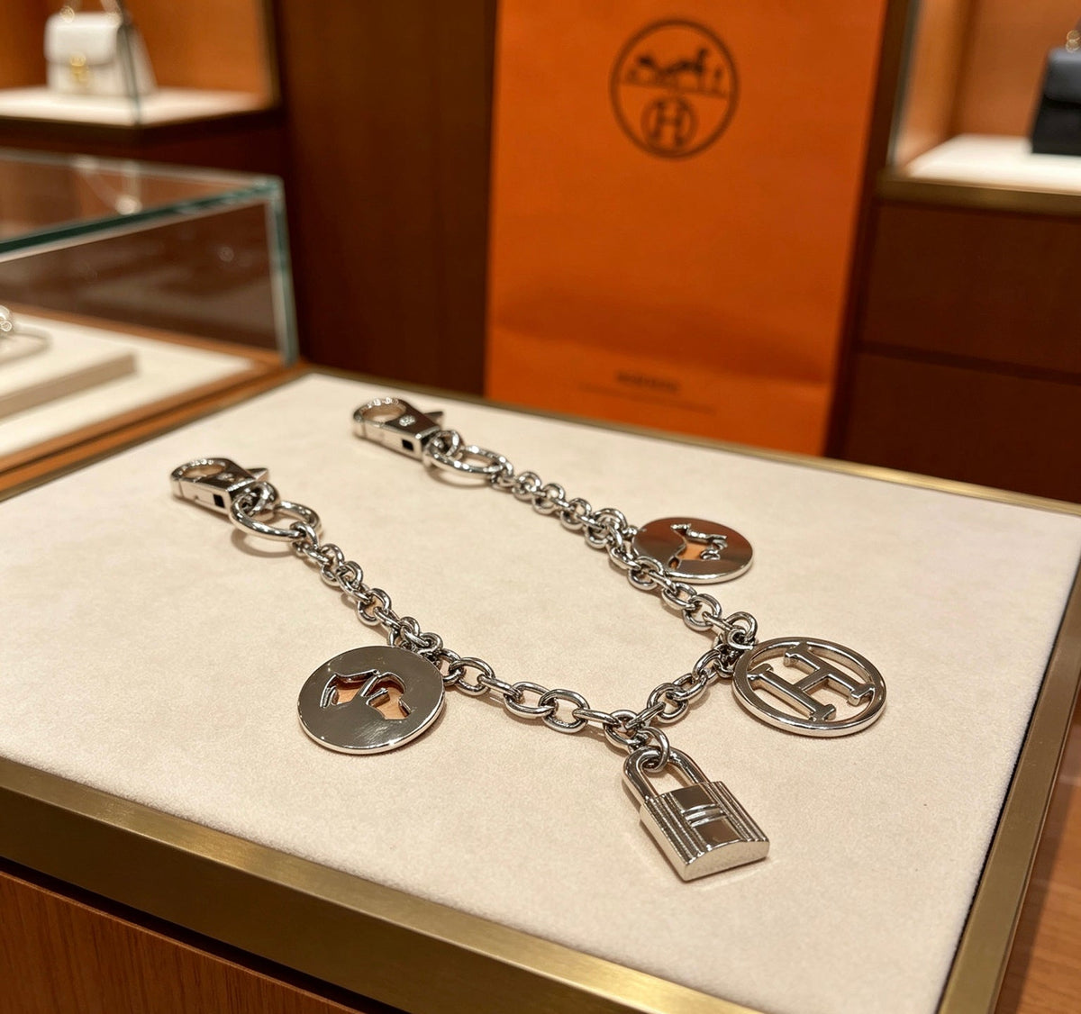 Martin Graham keychain in polished metal-tone – detail view