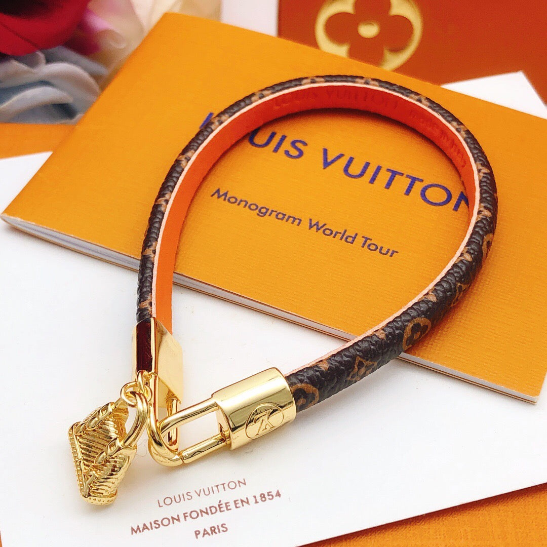 Martin Graham bangle in polished metal-tone – front product view