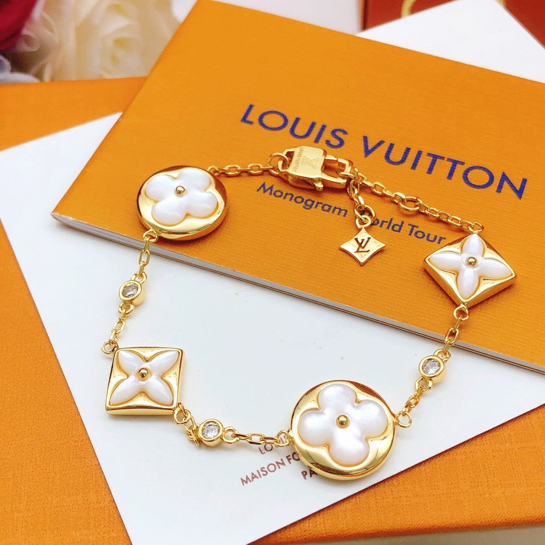 Martin Graham bracelet in polished metal-tone – front product view
