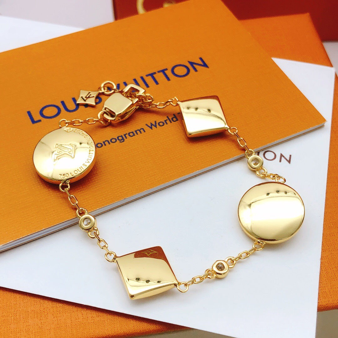 Martin Graham bracelet in polished metal-tone – detail view