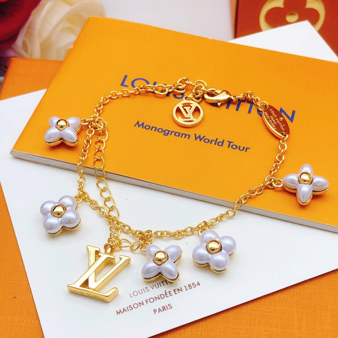 Martin Graham bracelet in polished metal-tone – front product view