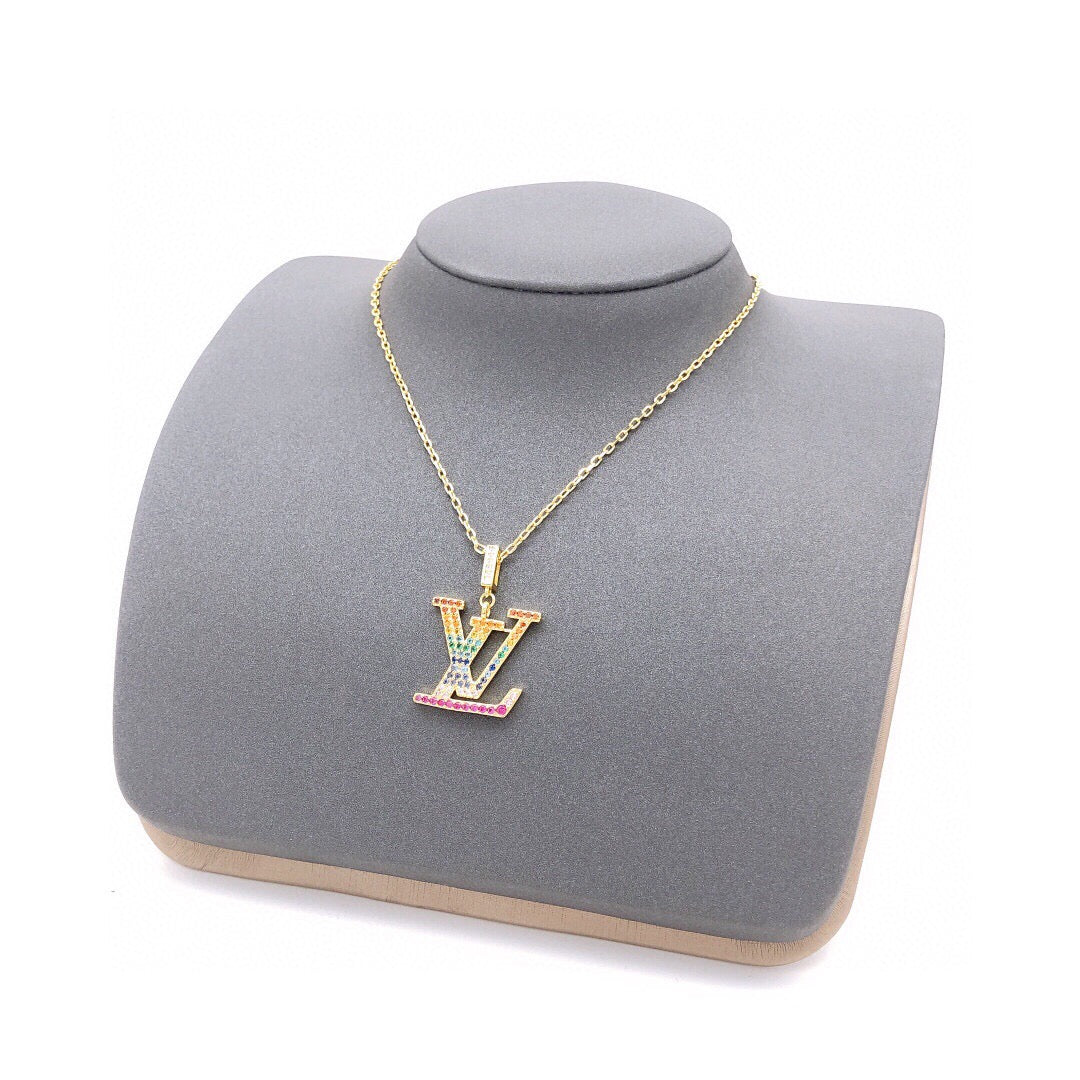 Martin Graham pendant necklace in polished metal-tone – close-up detail