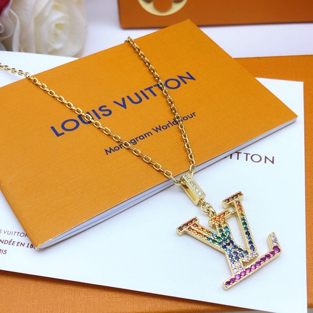 Martin Graham pendant necklace in polished metal-tone – detail view