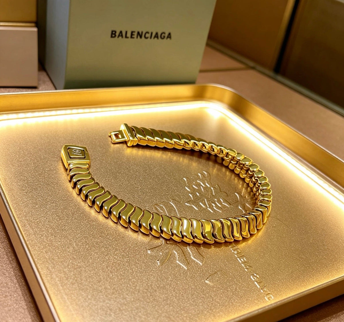 Martin Graham bracelet in polished metal-tone – main product view
