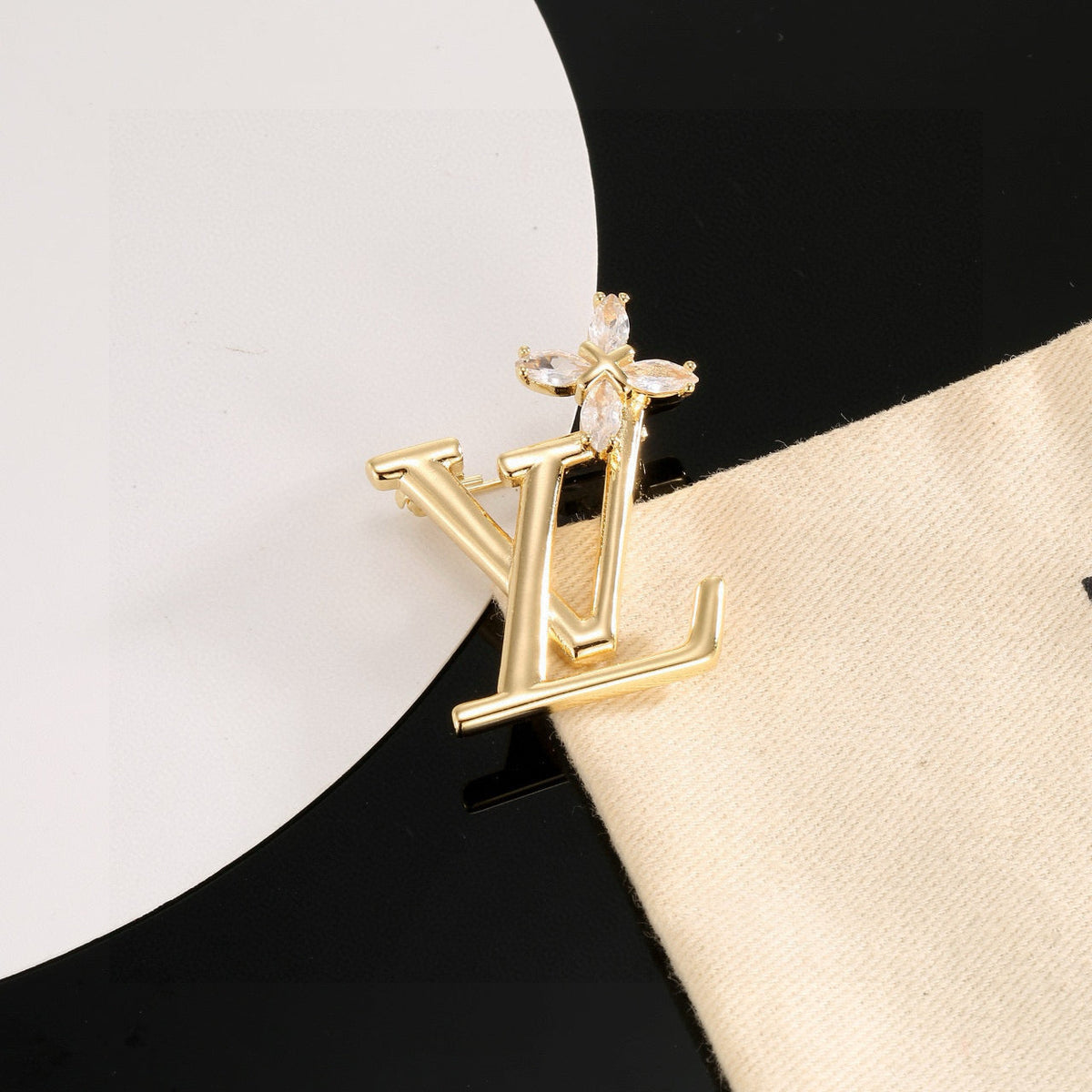 Martin Graham brooch in polished metal-tone – styled product view