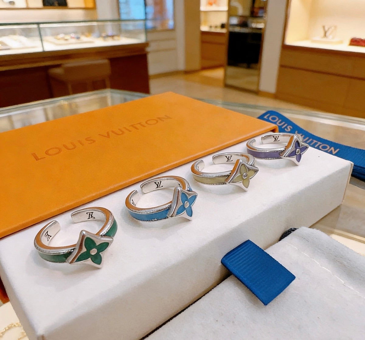 Martin Graham ring in polished metal-tone – front product view