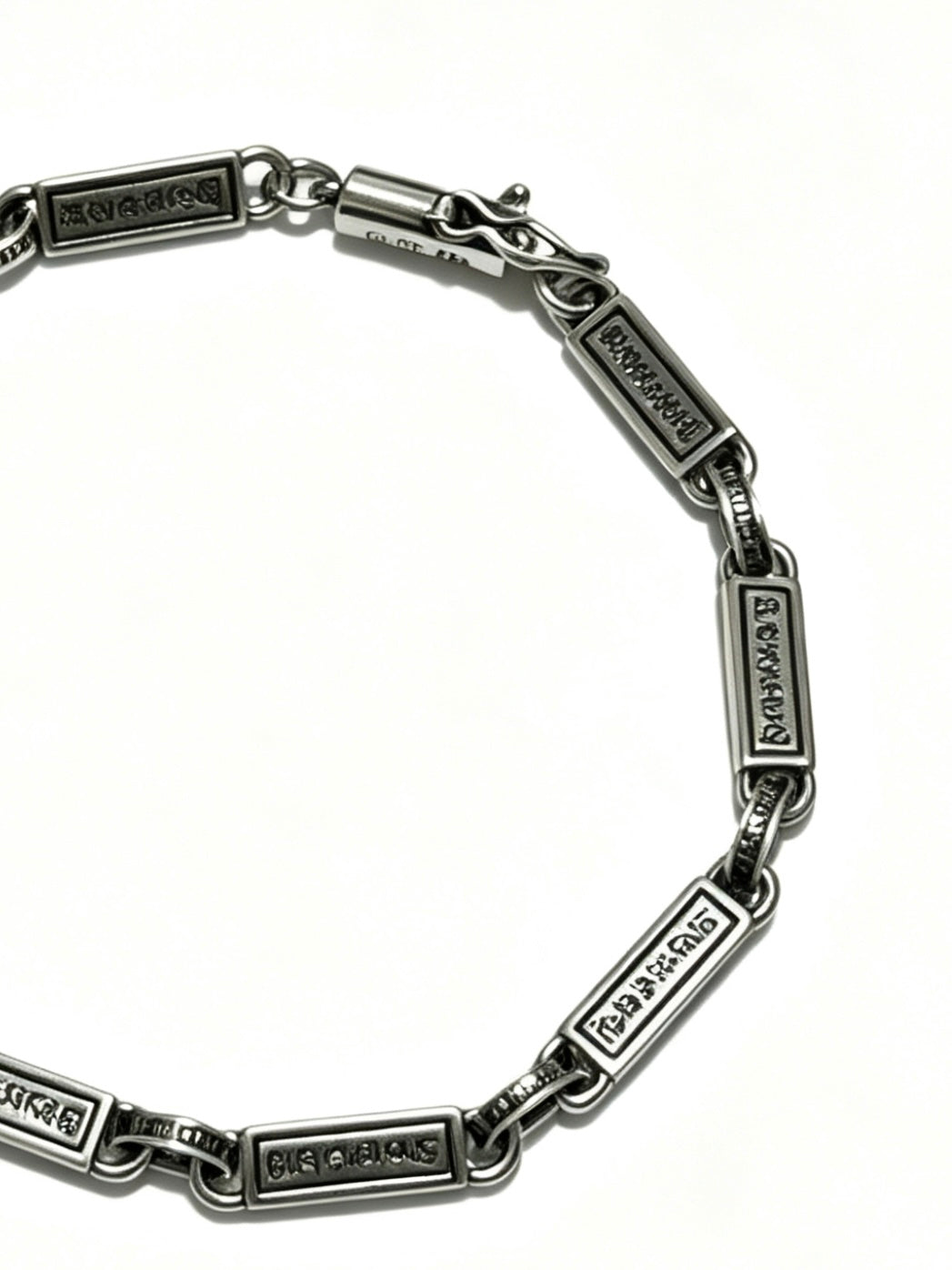 Martin Graham bracelet in polished metal-tone – side detail