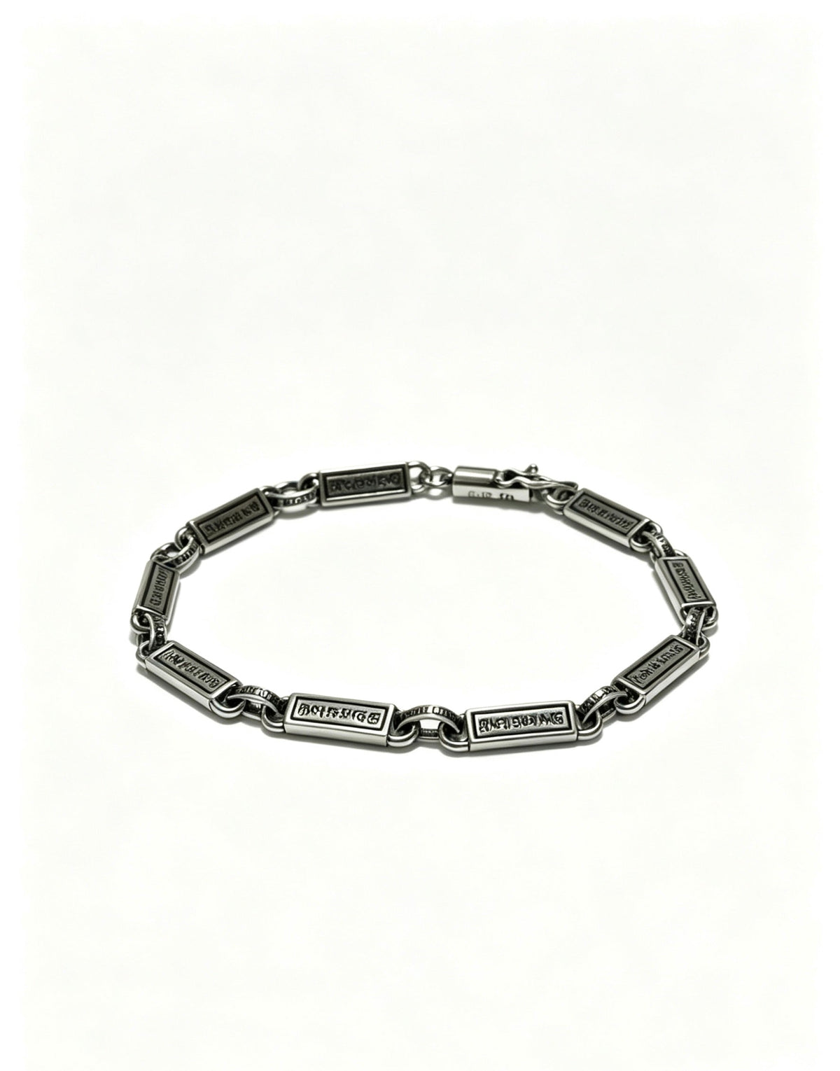 Martin Graham bracelet in polished metal-tone – detail view