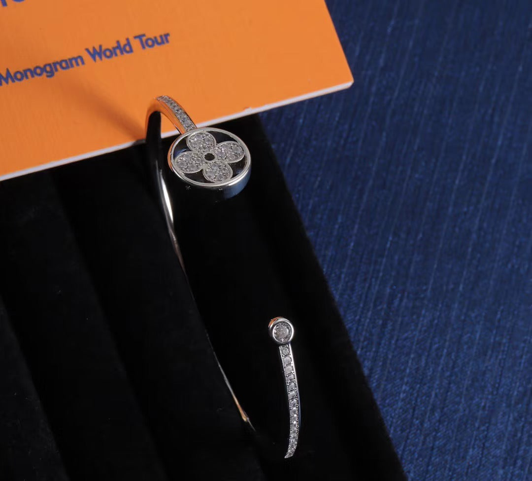 Martin Graham bangle in polished metal-tone – front product view