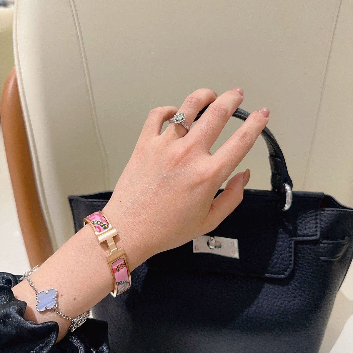 Martin Graham bangle in polished metal-tone – detail view