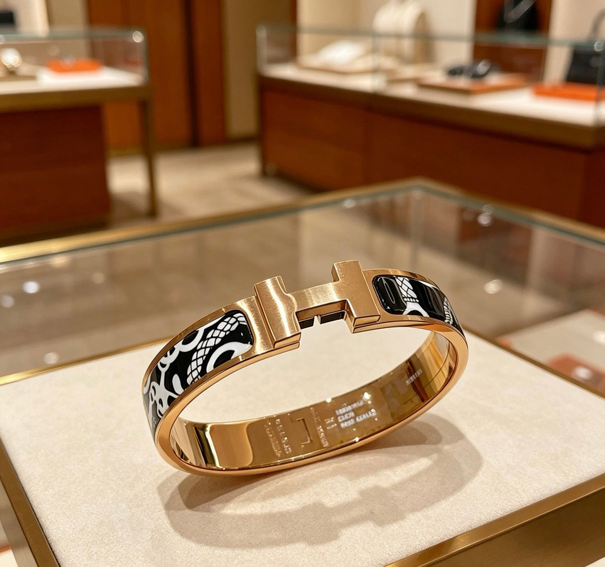Martin Graham bangle in polished metal-tone – front product view