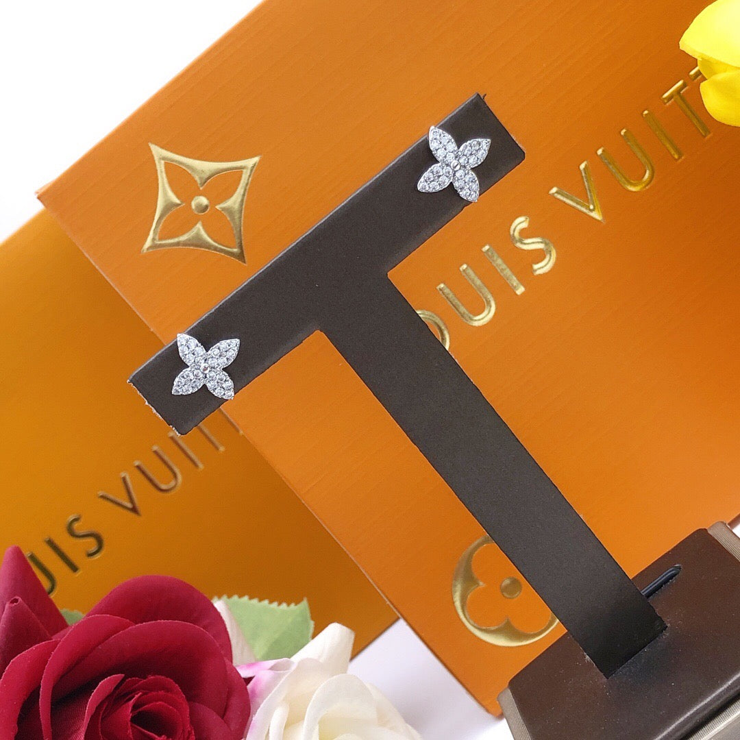Martin Graham fashion accessory in polished metal-tone – styled product view
