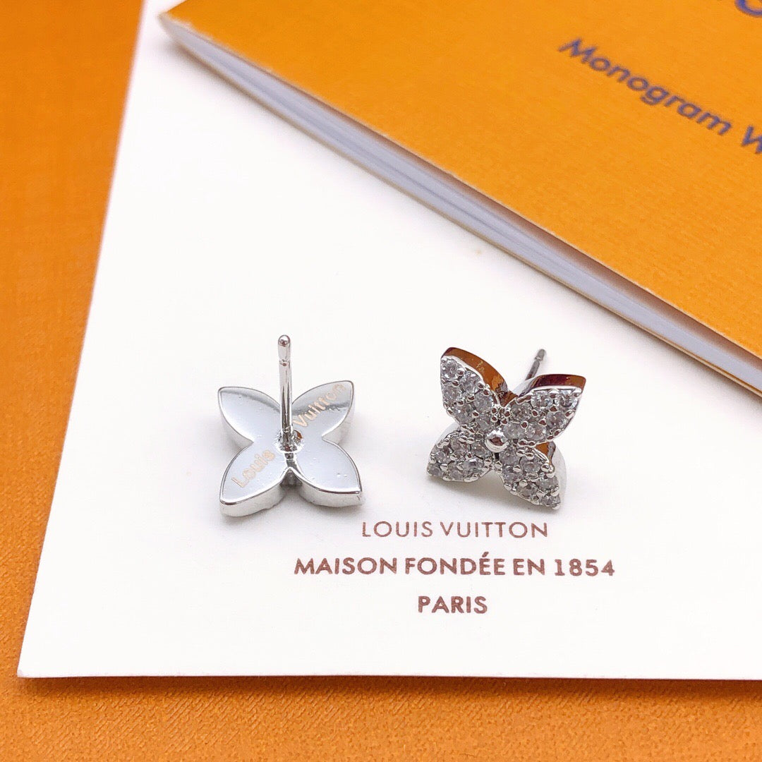 Martin Graham fashion accessory in polished metal-tone – front product view