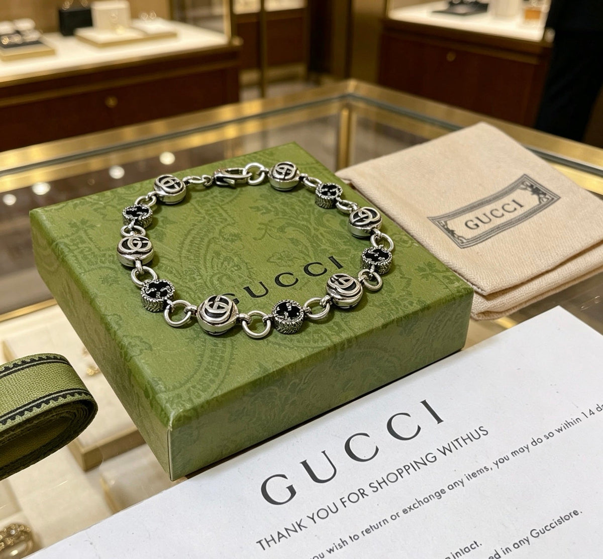 Martin Graham bracelet in polished metal-tone – detail view