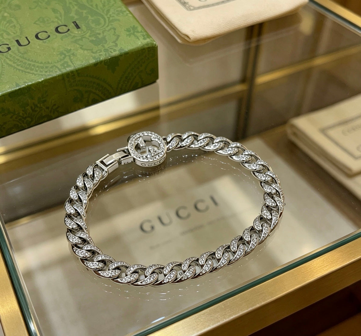 Martin Graham bracelet in polished metal-tone – close-up detail