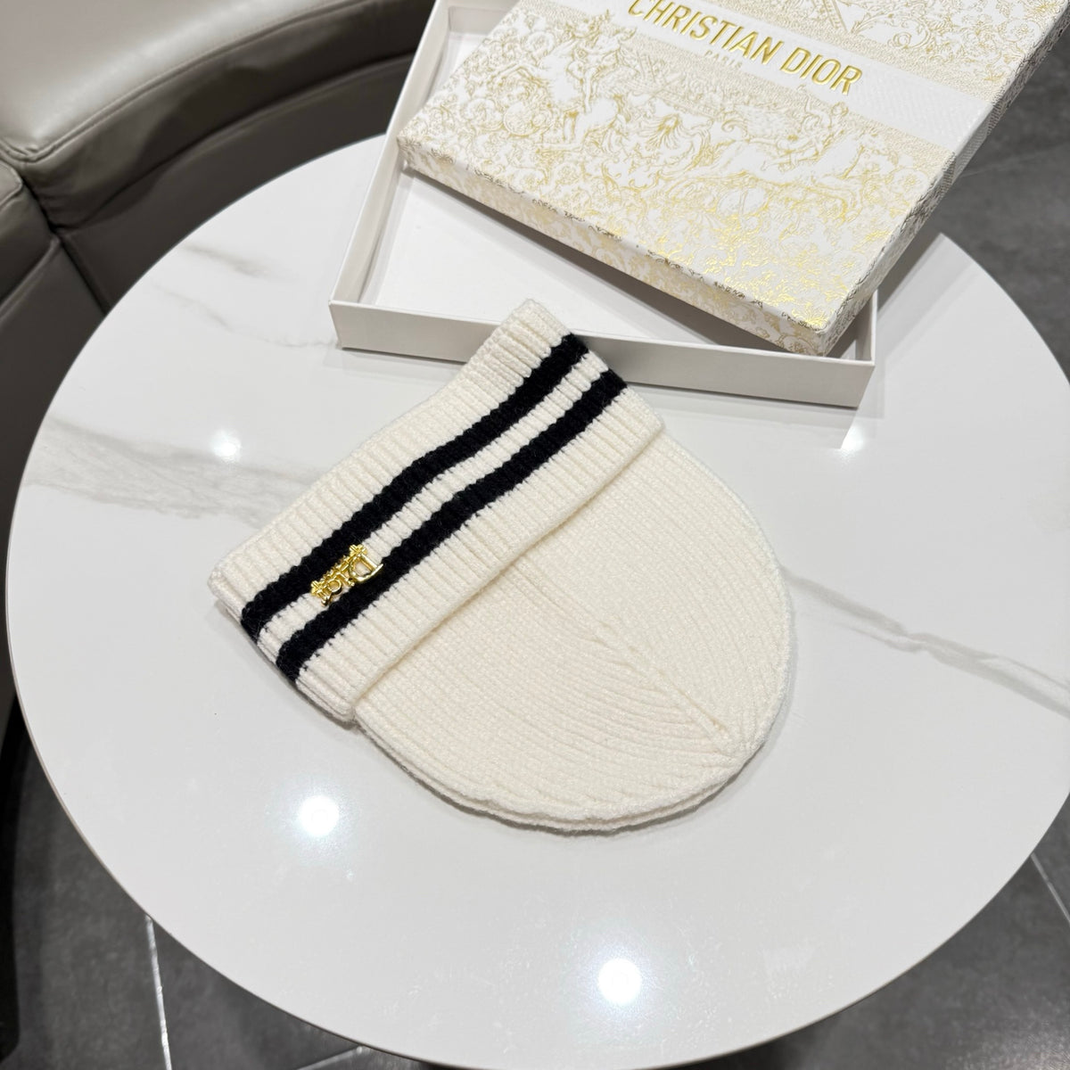 Dior Knit Beanie - image 8
