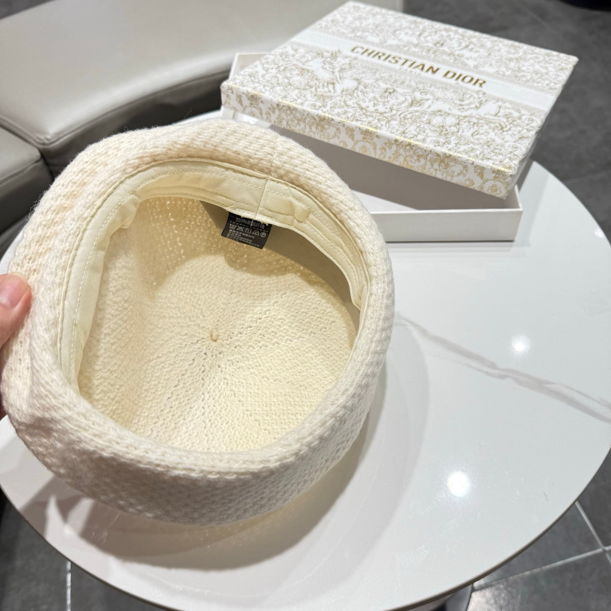 Beret - image 1