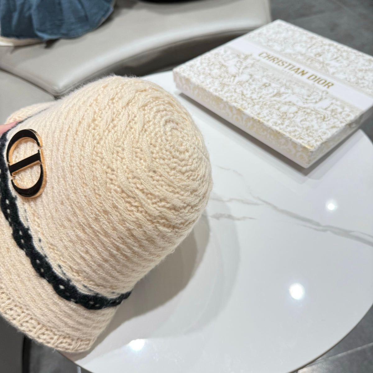 Dior Open Knit Bucket Hat - image 4