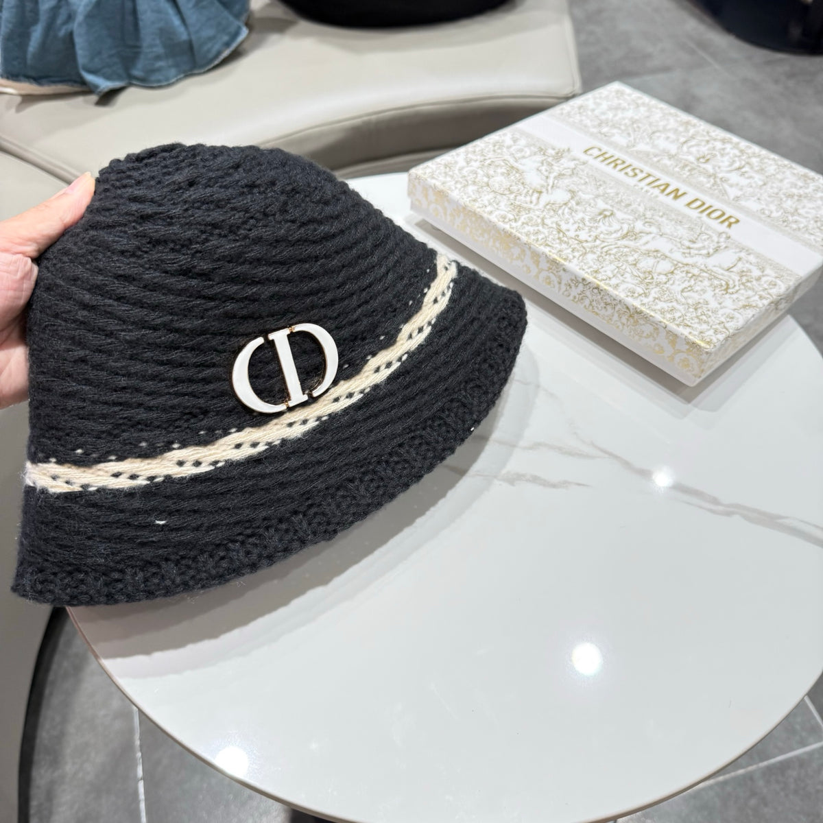 Dior Open Knit Bucket Hat - image 8