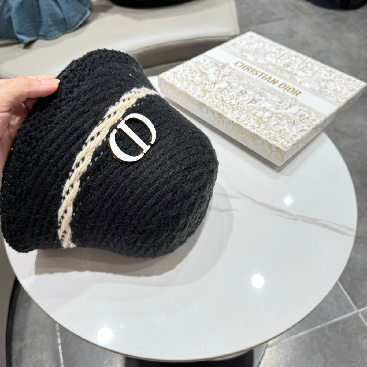 Dior Open Knit Bucket Hat - image 6
