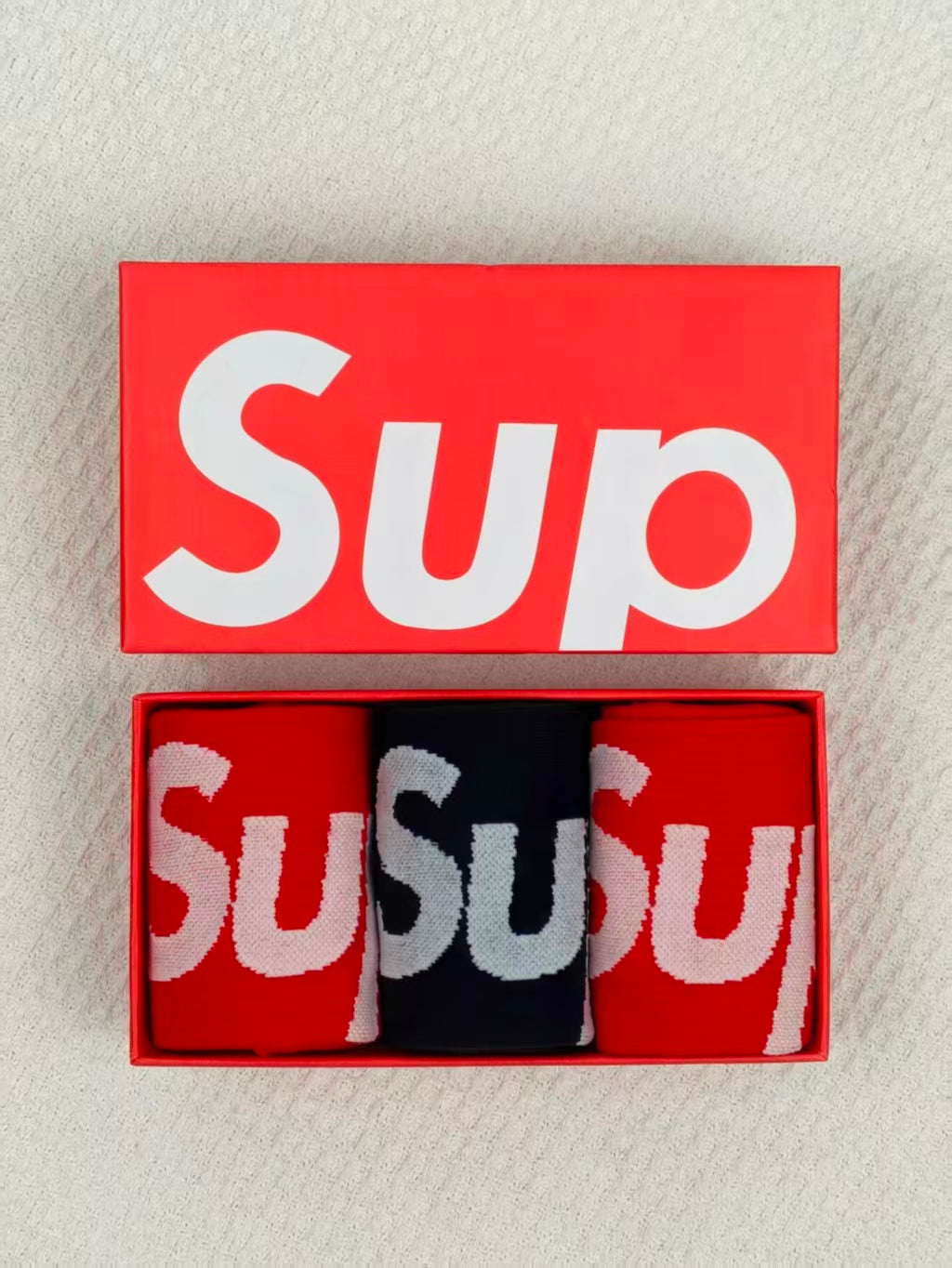 Supreme Logo Ankle Socks - 3-Pair Box